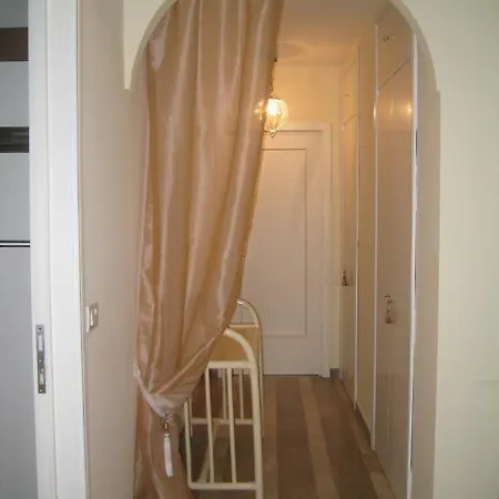 Apartment Corso Inglesi